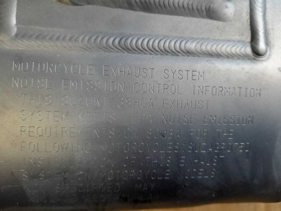 ESCAPE OEM SUZUKI GSXR 6 0 0 7 5 0 08-11