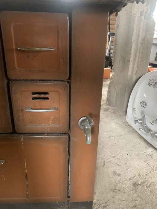 Fogão antigo em bom estado