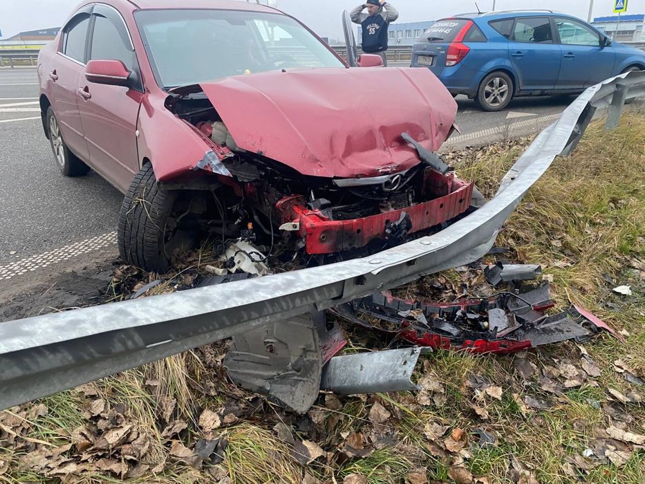 Продам мазду 3  2007 року