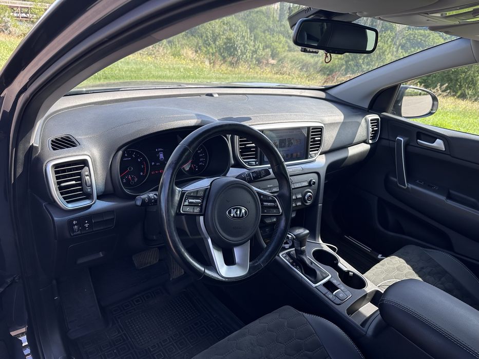 Продам KIA Sportage 2021