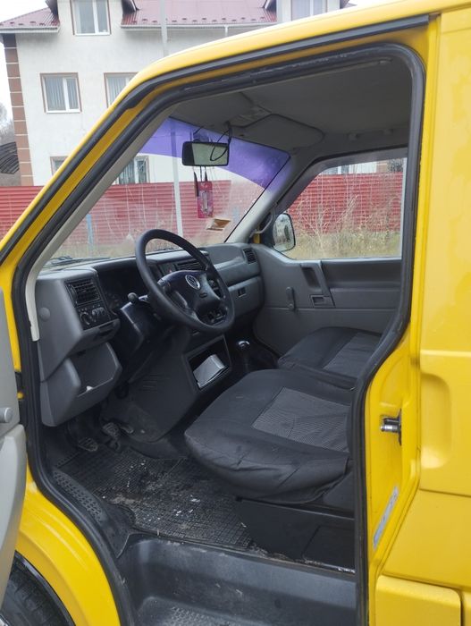 Фольксваген транспортер т-4   2002 року випуску, пасажир 9 місць