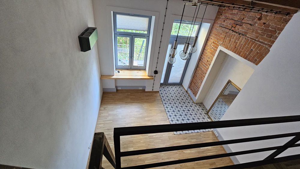 Kawalerka z oddzielną kuchnią 37+10m2 antresola, taras, Górna-centrum