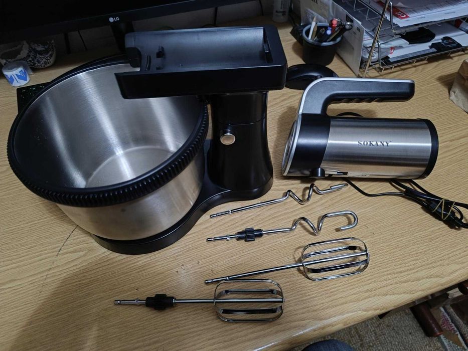 Batedeira Rotativa Sokany | 1000W potência | 4L Capacidade | COMO NOVA