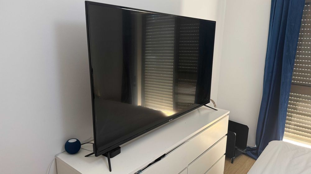 Smart TV Silver 65" IP-LE409213