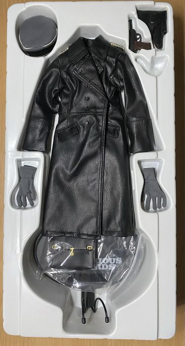 Фігурка 1/6 Hot Toys MMS 134 INGLORIOUS BASTERDS – Col. Hans Landa