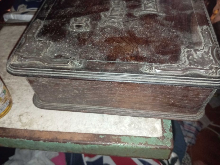 Caixa madeira lenços