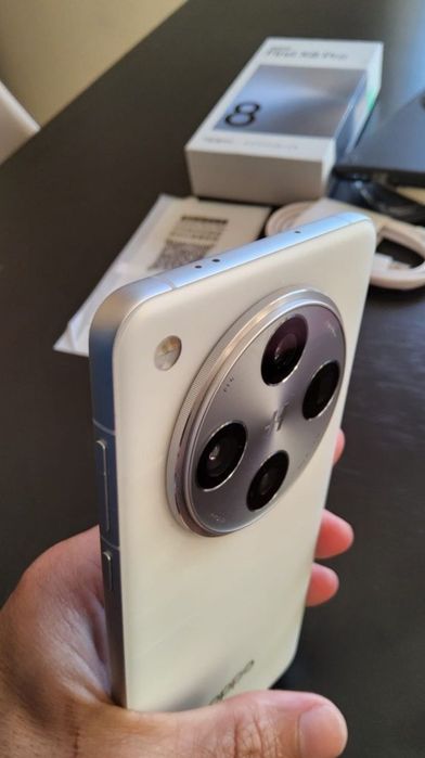 OPPO Find X8 Pro - C/garantia