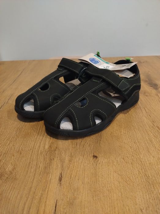 Sandały chłopięce r 35 wkładka 22,5 cm