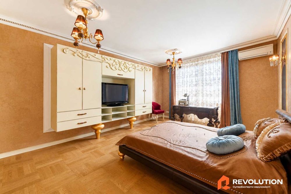 Без комісії. Продаж 3к квартири 144.9м2, вул Раїси Окіпної 10Б Дніпровський р-н, єВідновлення