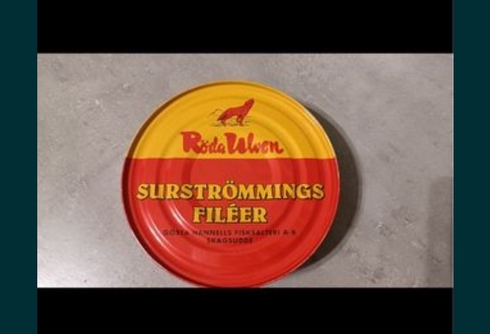 Szwedzkie Kiszone Śledzie Surstromming w ilości 24szt.