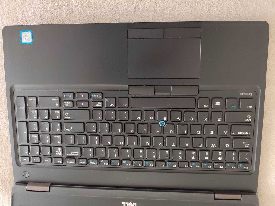 Dell Latitude 5580 | Core i5-7300U(2/4) | 15.6" FHD IPS | 8 Gb | 256 SSD