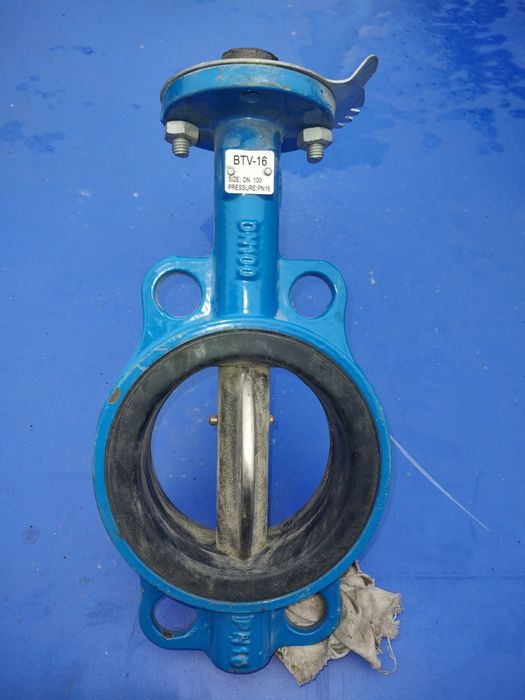 Задвижка 100мм. 700грн