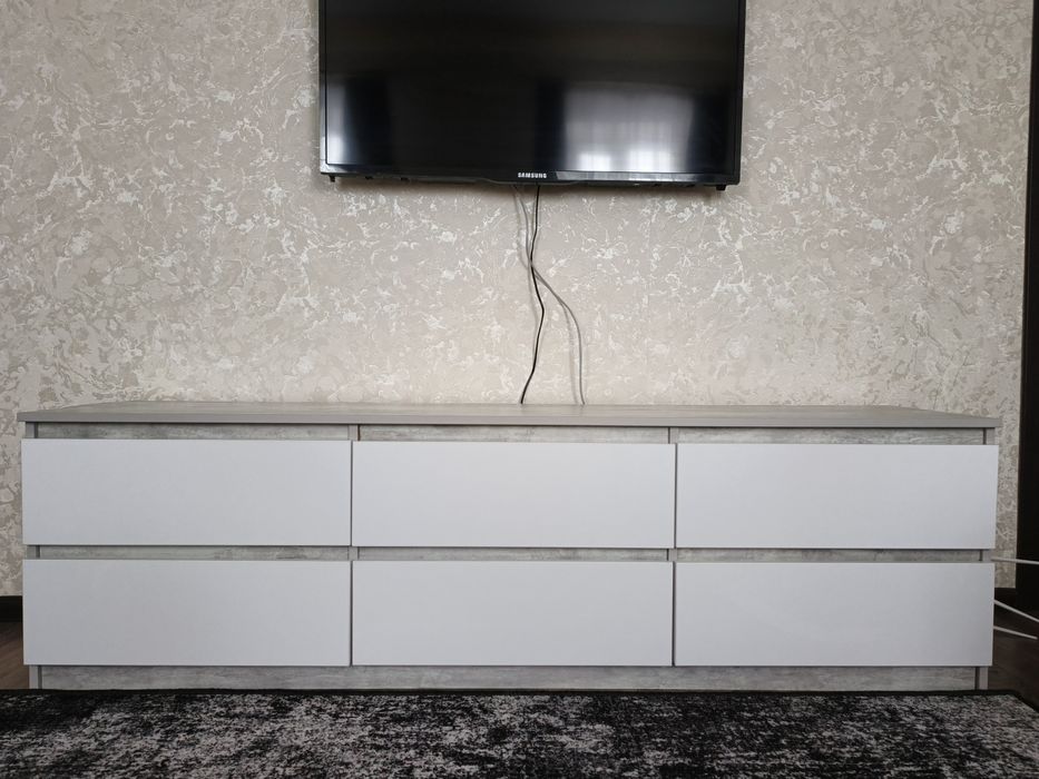 Тумба ТВ на 6 висувних ящика c фасадами без ручок