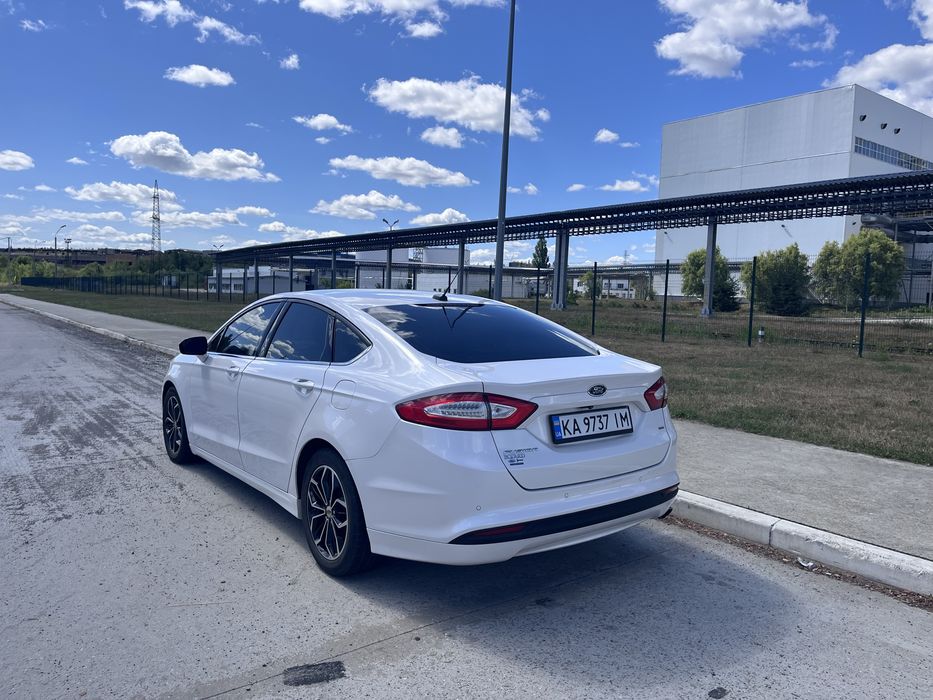 Продам Ford  Fusion  2016р