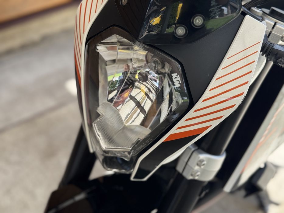 Мотоцикл KTM Duke 390