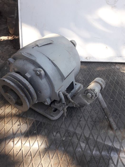 Продам бу топор маленький почти новий