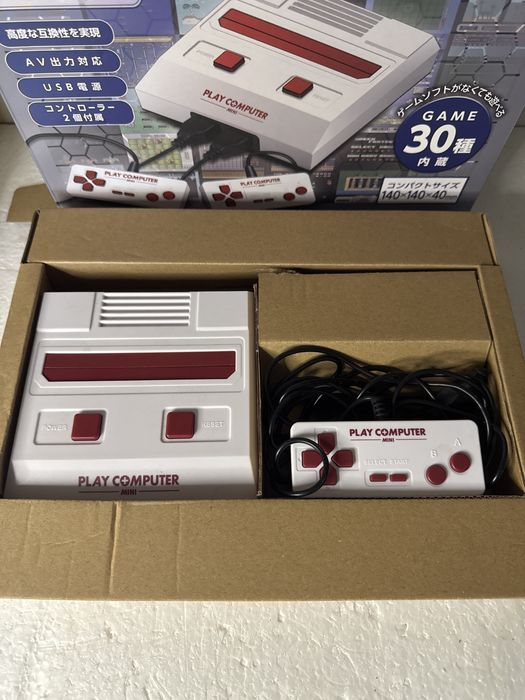 Konsola Famiclone Play Computer Mini - jak Nintendo Famicom / Pegasus / Terminator / Subor / Dendy