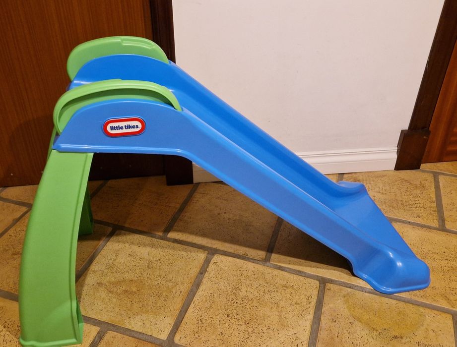 Zjeżdżalnia Little Tikes stan b.dobry długość ślizgu 95 cm niebiesko zielona ślizgawka wolnostojąca