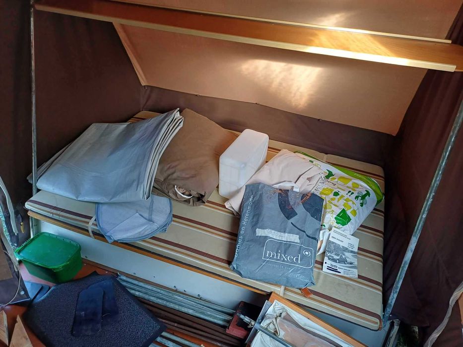 przyczepa turystyczna namiot