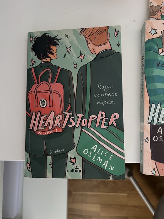Heartstopper — Alice Oseman | Volumes 1, 2, 3 e 4