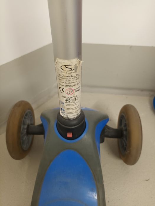 Hulajnoga globber trzykołowa używana