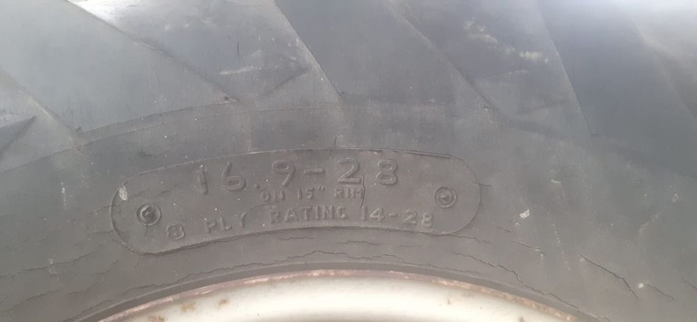 Silnik D239 perkins od kombajnu