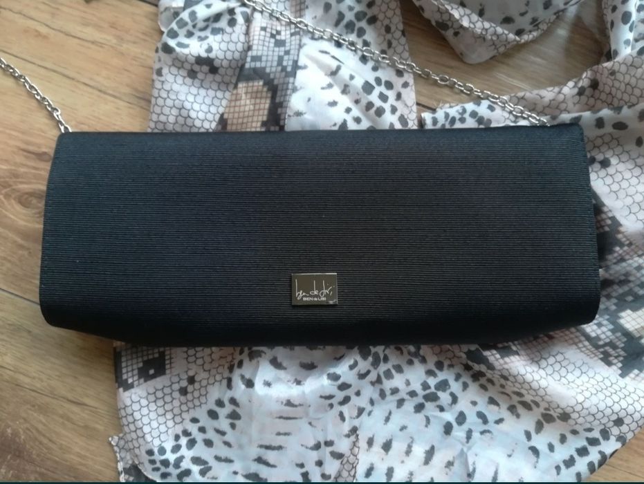 Elegancka kopertówka marki Debenhams Ben de Lisi