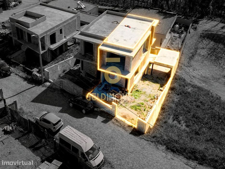 Moradia Geminada T2+2 Venda em Galegos,Penafiel