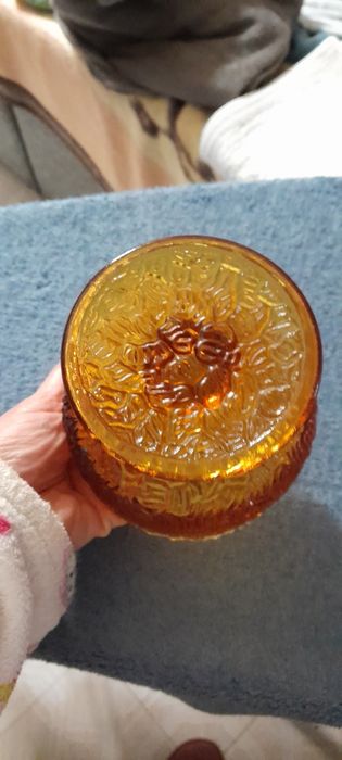 Taca decorativo com pe trabalhada