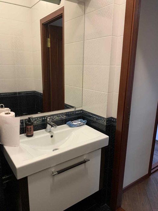 Офіс 80 кв.м, вулиця Бойчука 1-А, метро Звіринецька (Дружби Народів)