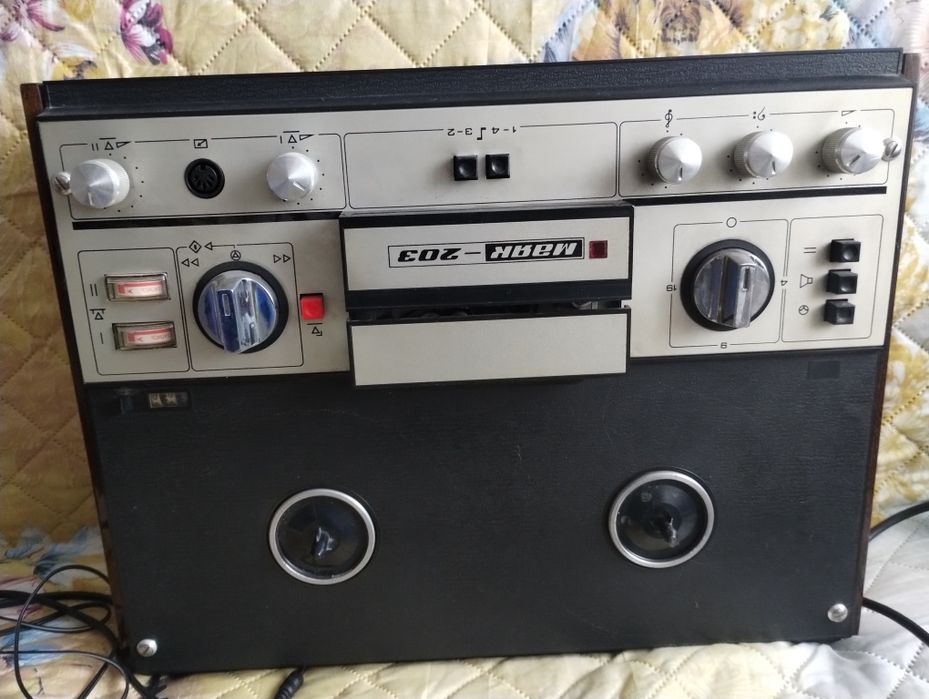 Sprzedam magnetofon Mark 203