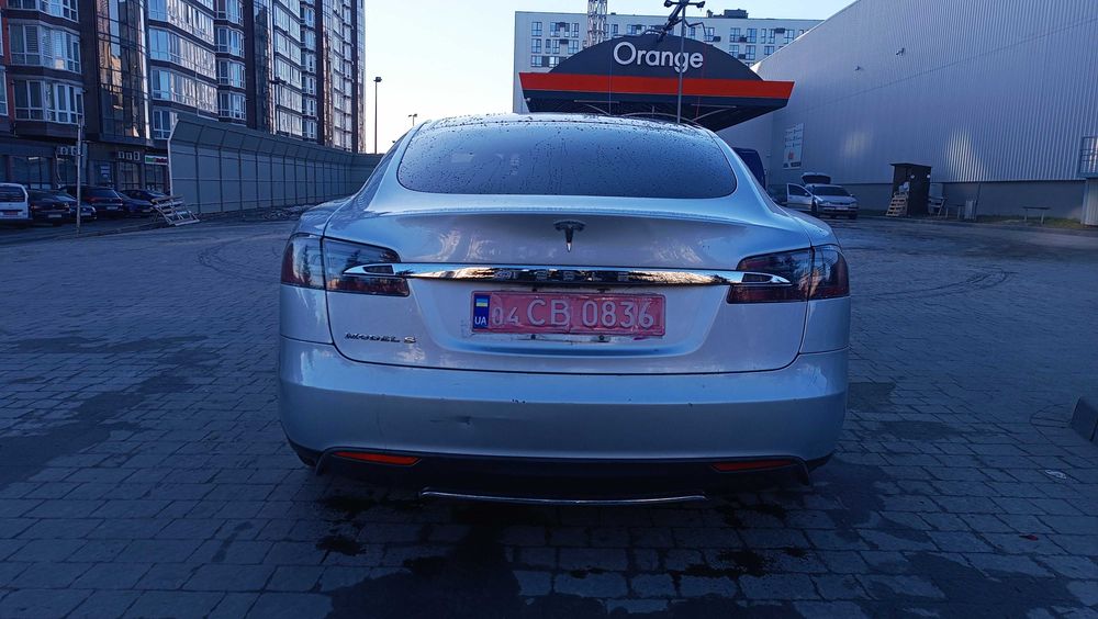 Tesla Model S P85  2013р.