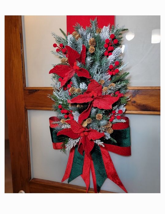 Dwustronna dekoracja na drzwi