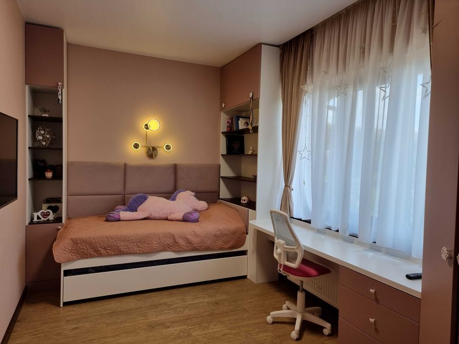 Без комісії будинок у заселеному котеджному містечку, сертифікат+