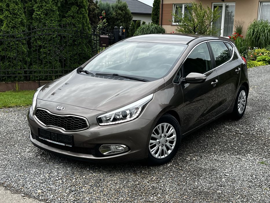 KIA Ceed 1.6 benzyna 5 drzwi LEDY chromy ZADBANY OPŁACONY