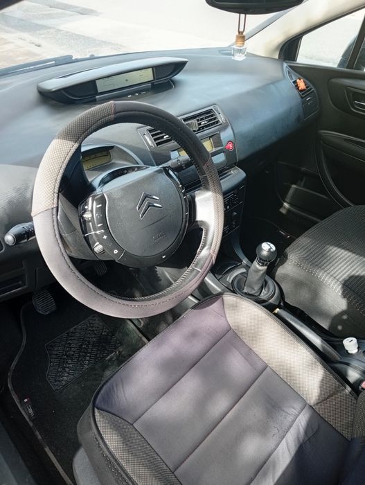 Citroën C4 — fotografia 6