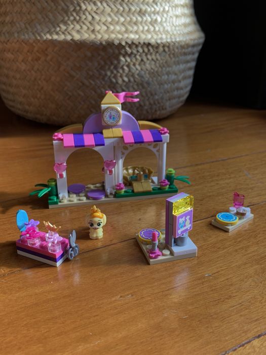 Lego Friends princesa rapunzel