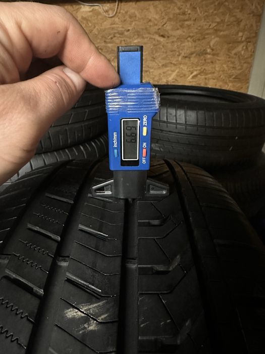 Opony Wielosezonowe 235/55/19 Goodyear