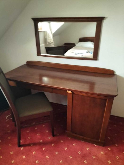 Zestaw mebli drewnianych JAROCIN (fv vat)