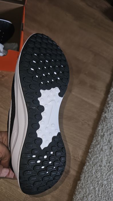 Tenis  de homem Nike Revolution 7