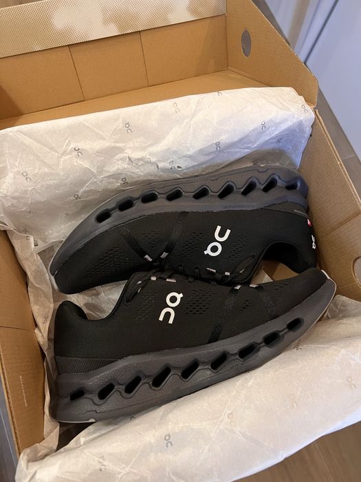 Tenis On Cloudsurfer Tam 44