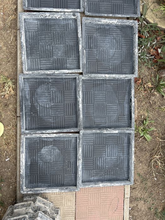 Форми для тротуарної плитки 35*35