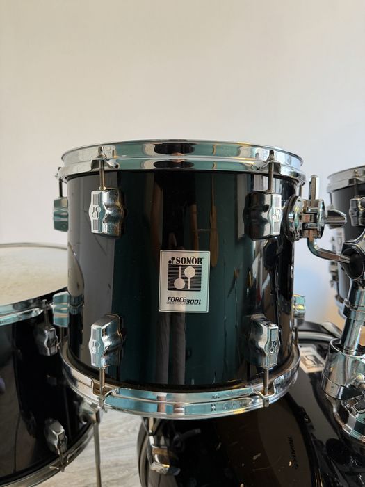 Sonor Force 3001 (Czarny Gloss) – Shell Set z Werblem (20/10/12/14 + 14) DODATKOWO WERBEL