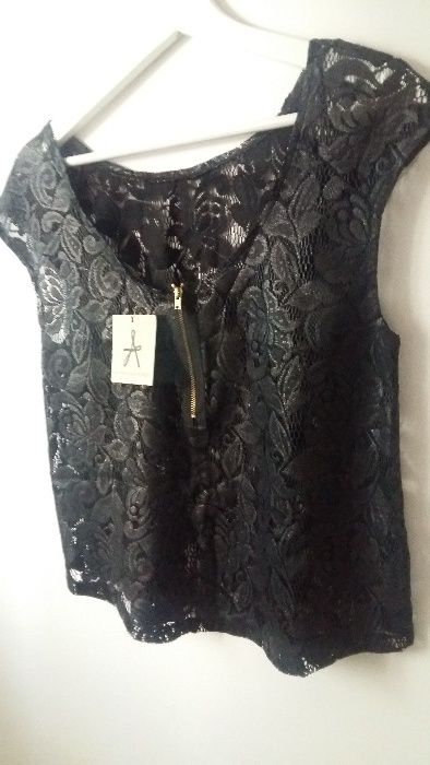 Koronkowy czarny top
