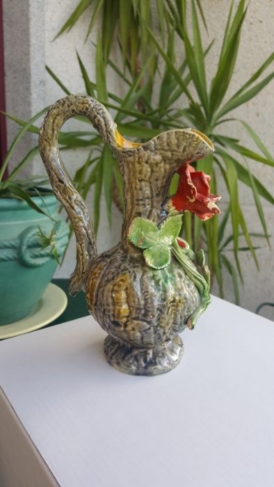 Jarra faiança das Caldas muito antiga