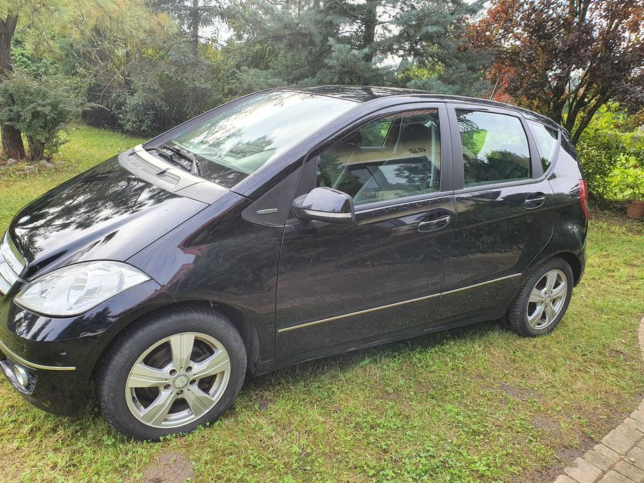 Mercedes A 180 115KM  2011 klimatyzacja partroniki grzane fotele