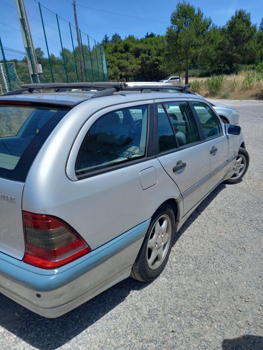 Carrinha marcedes 220D 2002