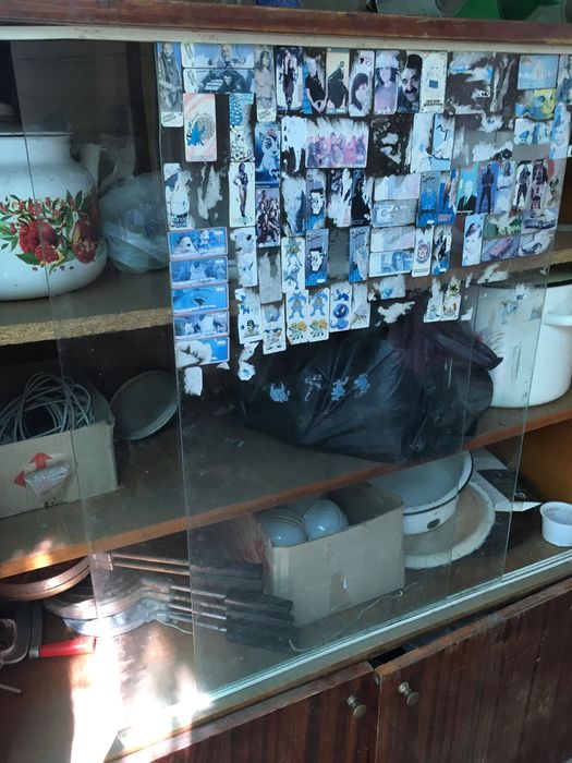 Продам Старий сервант