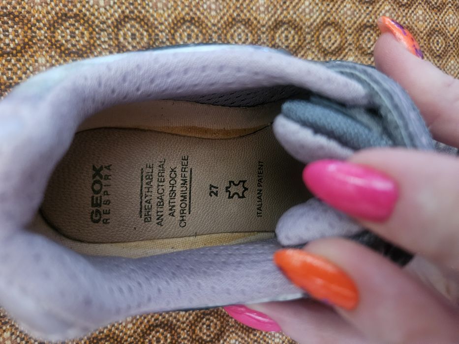 Buty firmy GEOX rozmiar. 27