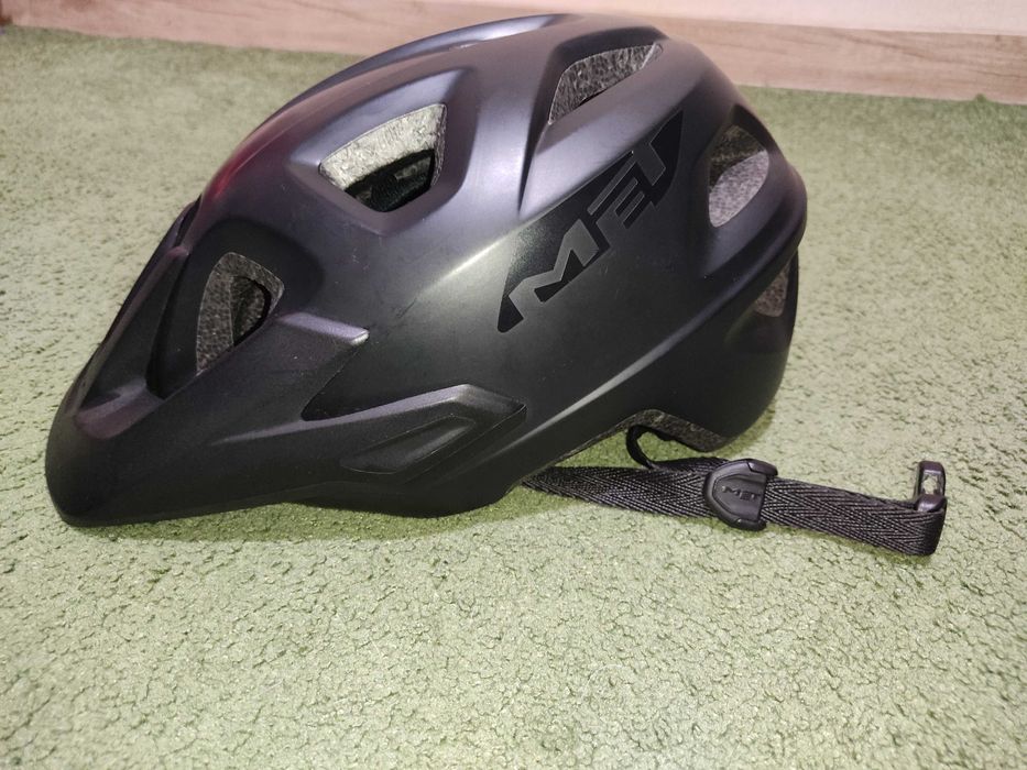 Sprzedam kask rowerowy MET M-118-ECHO